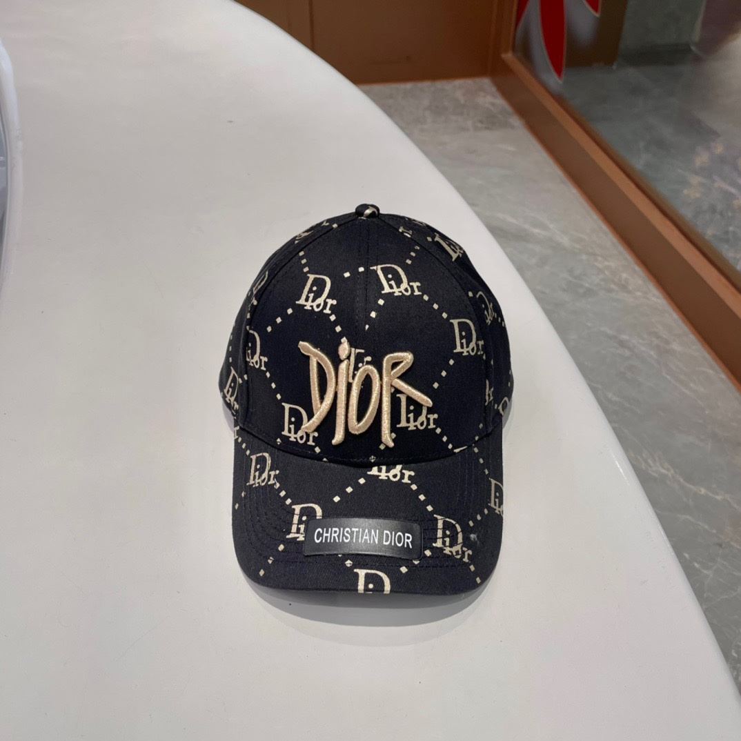 Christian Dior Caps